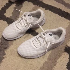 Men’s Nike Tanjun all White